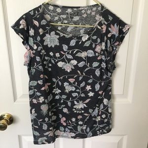 Loft ruffle sleeved top